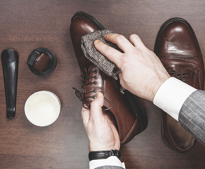 azienda-chimica-che-lavora-pelle-per-calzature-e-moda